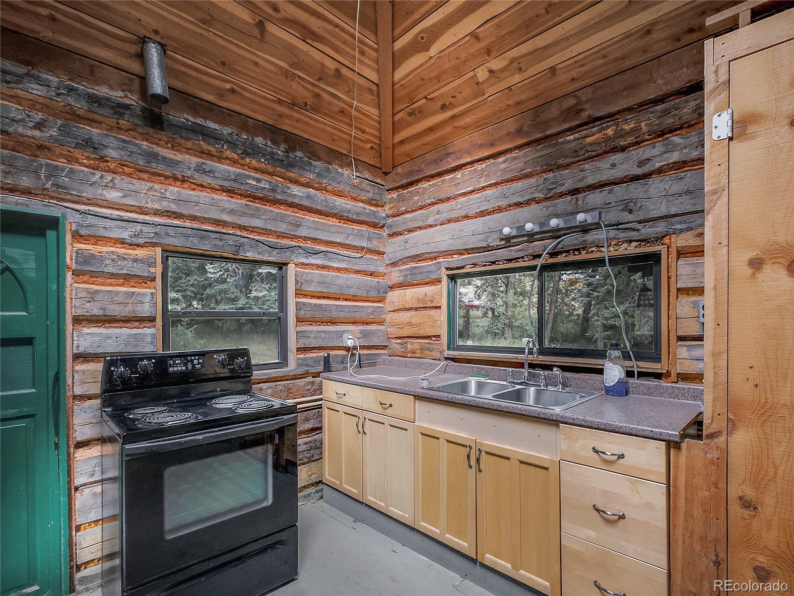 5253 Giant Gulch Road