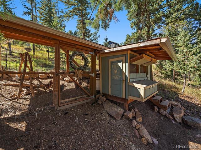 513 Hyland Drive