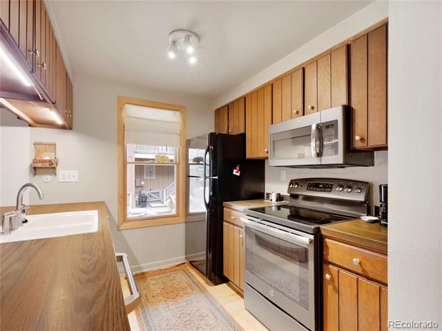 1461 Main Street