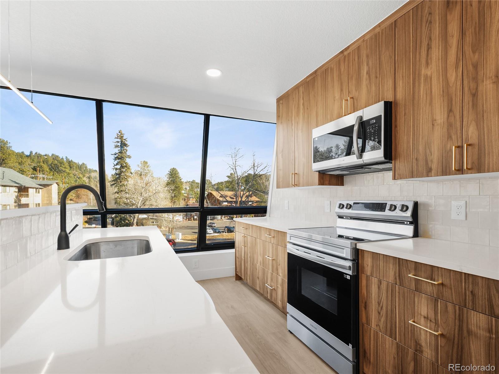 27972 Meadow Drive Unit: 220