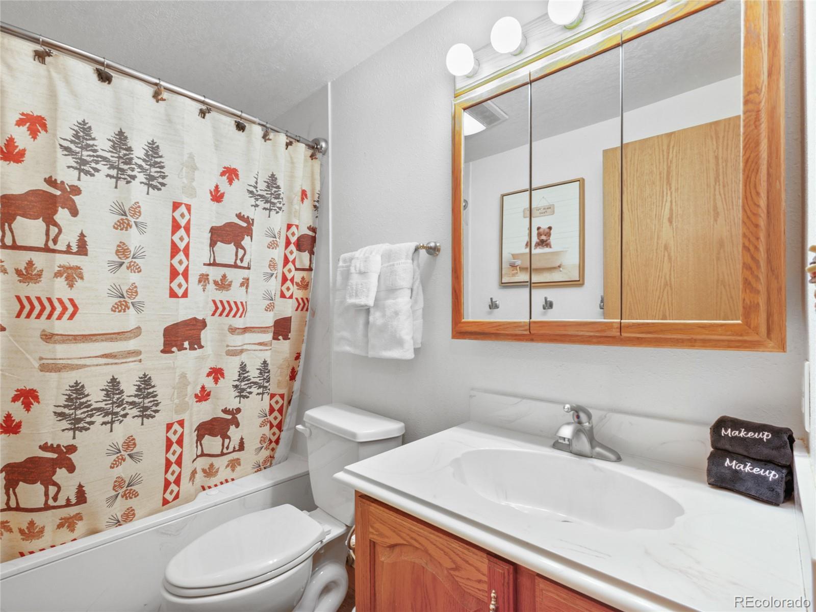 1044 S Grapevine Road