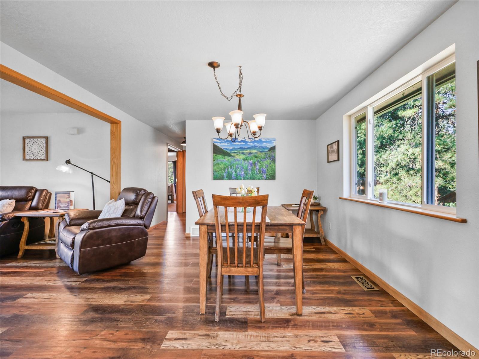 1044 S Grapevine Road