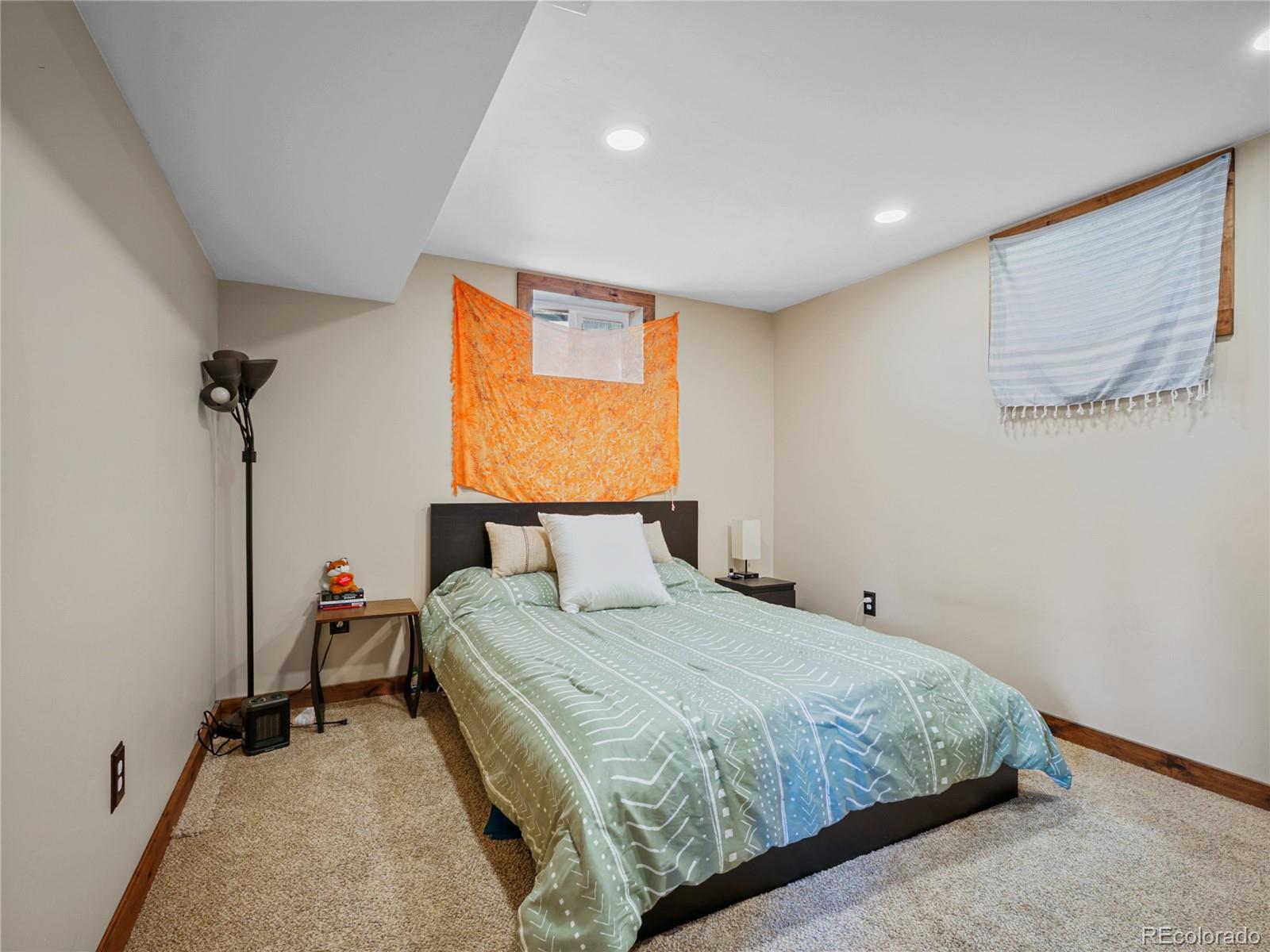 1044 S Grapevine Road