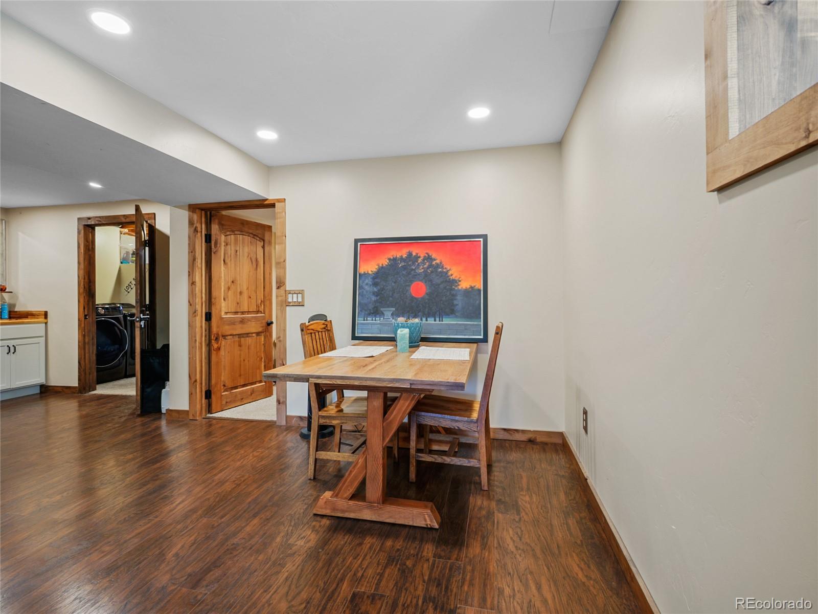 1044 S Grapevine Road