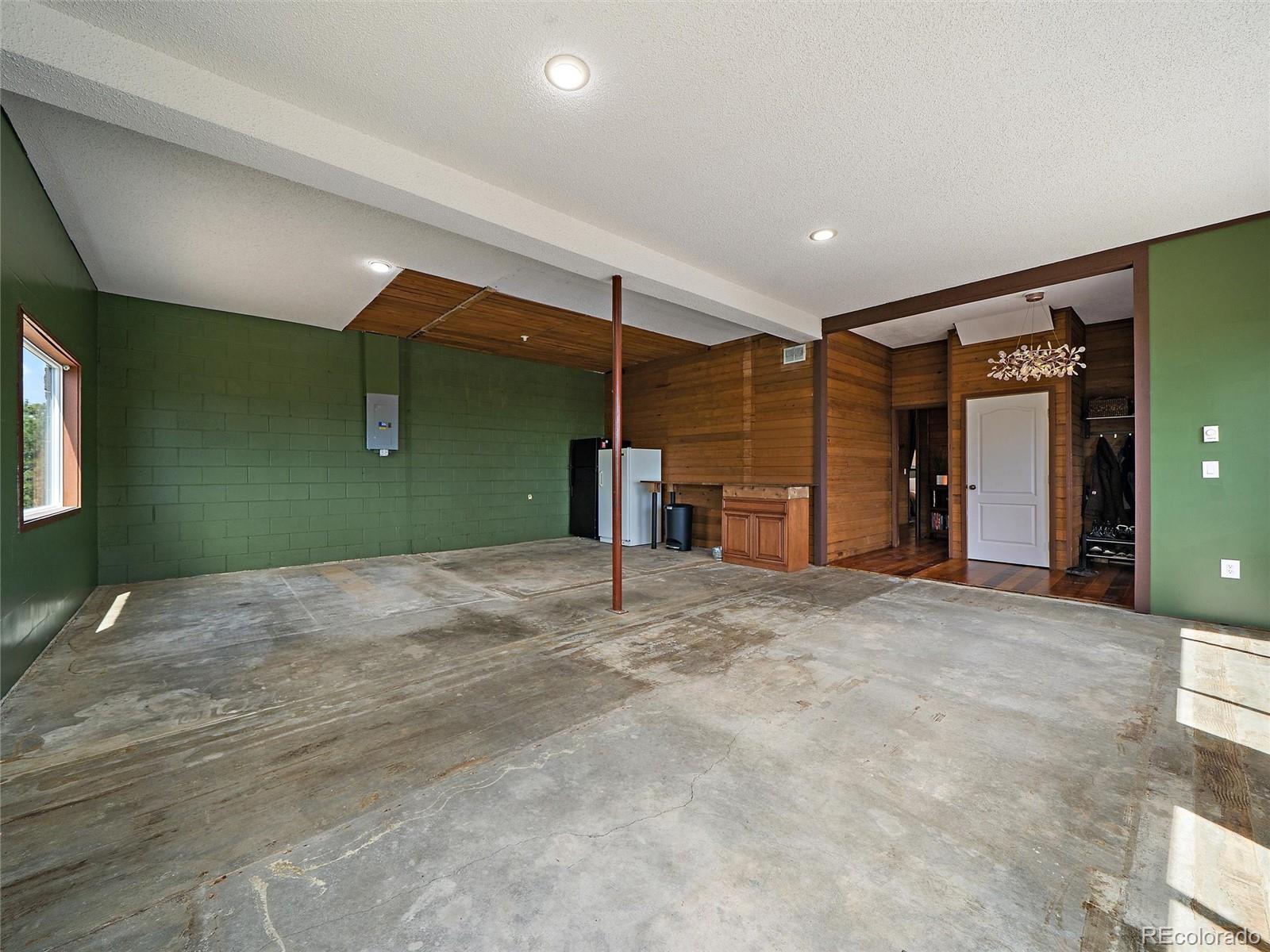 24709 US Highway 40