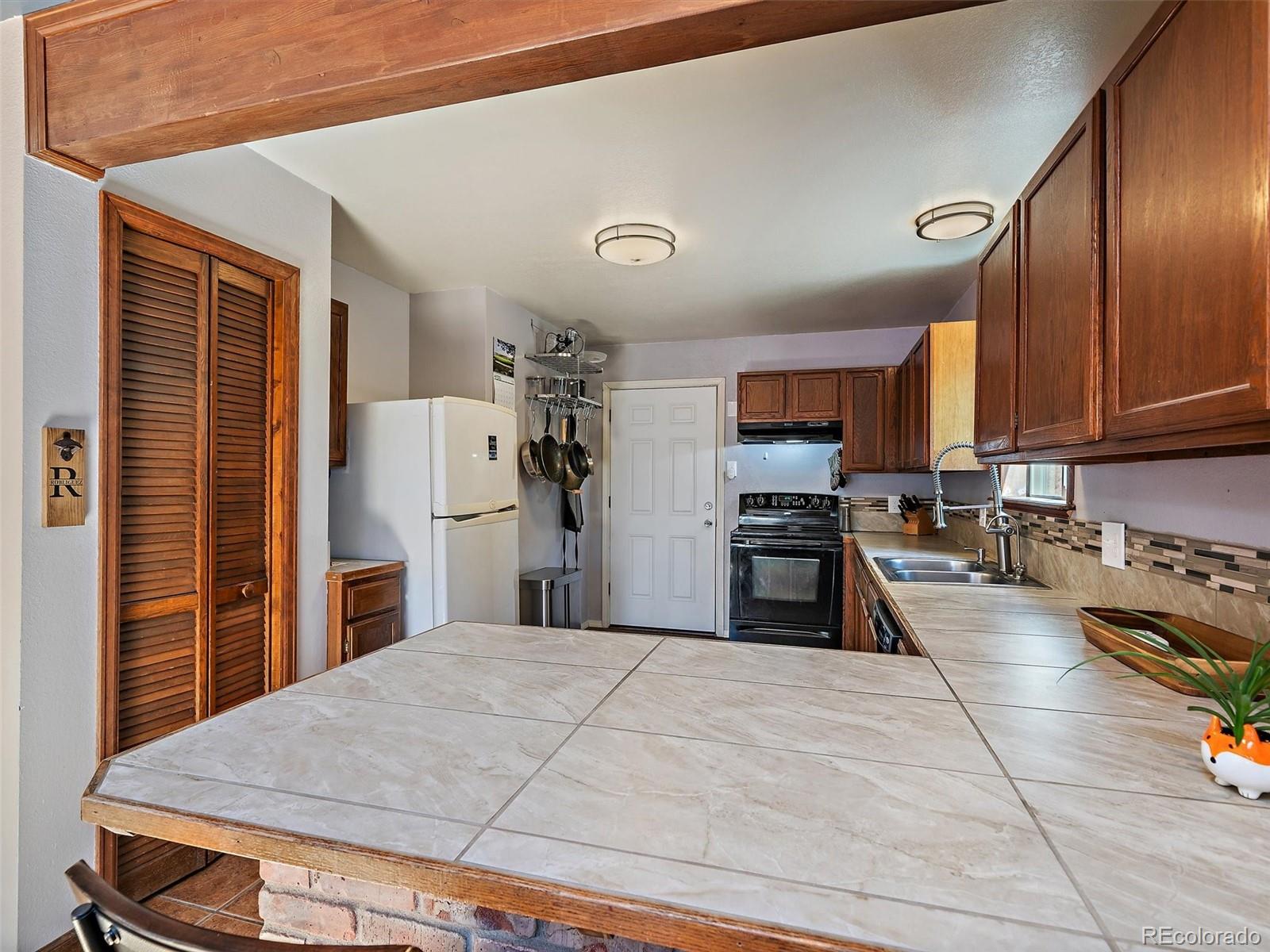 10852 Conifer Mountain Road