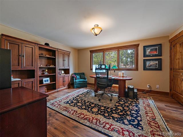 3783 Summit Lane