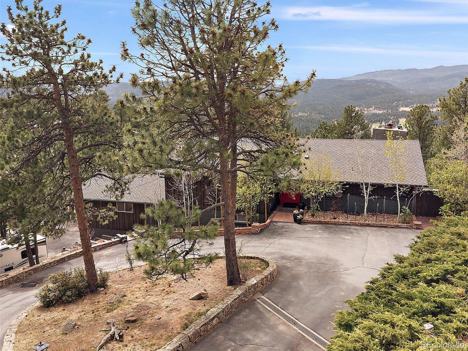 3783 Summit Lane