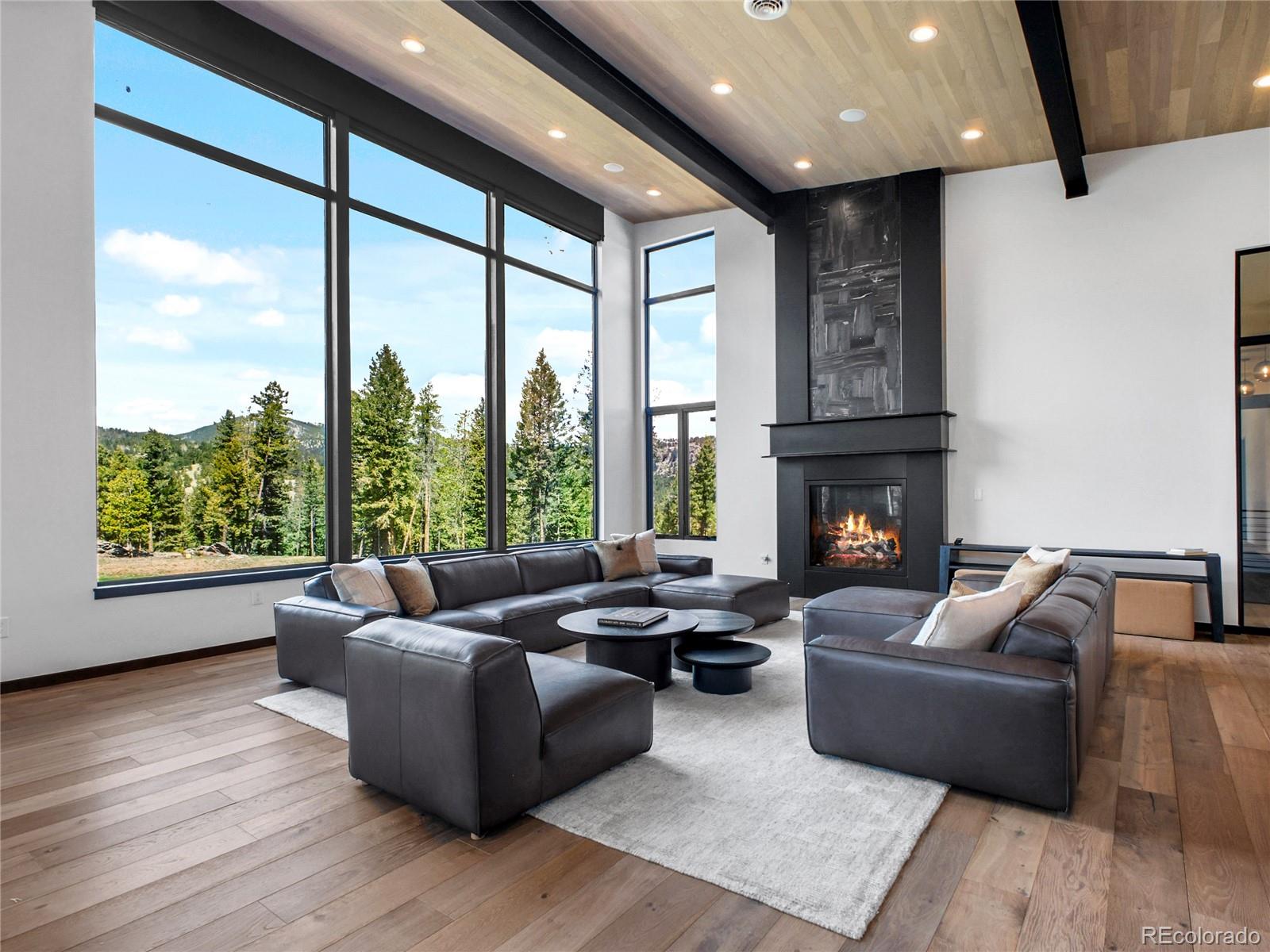 34089 Woodland Drive
