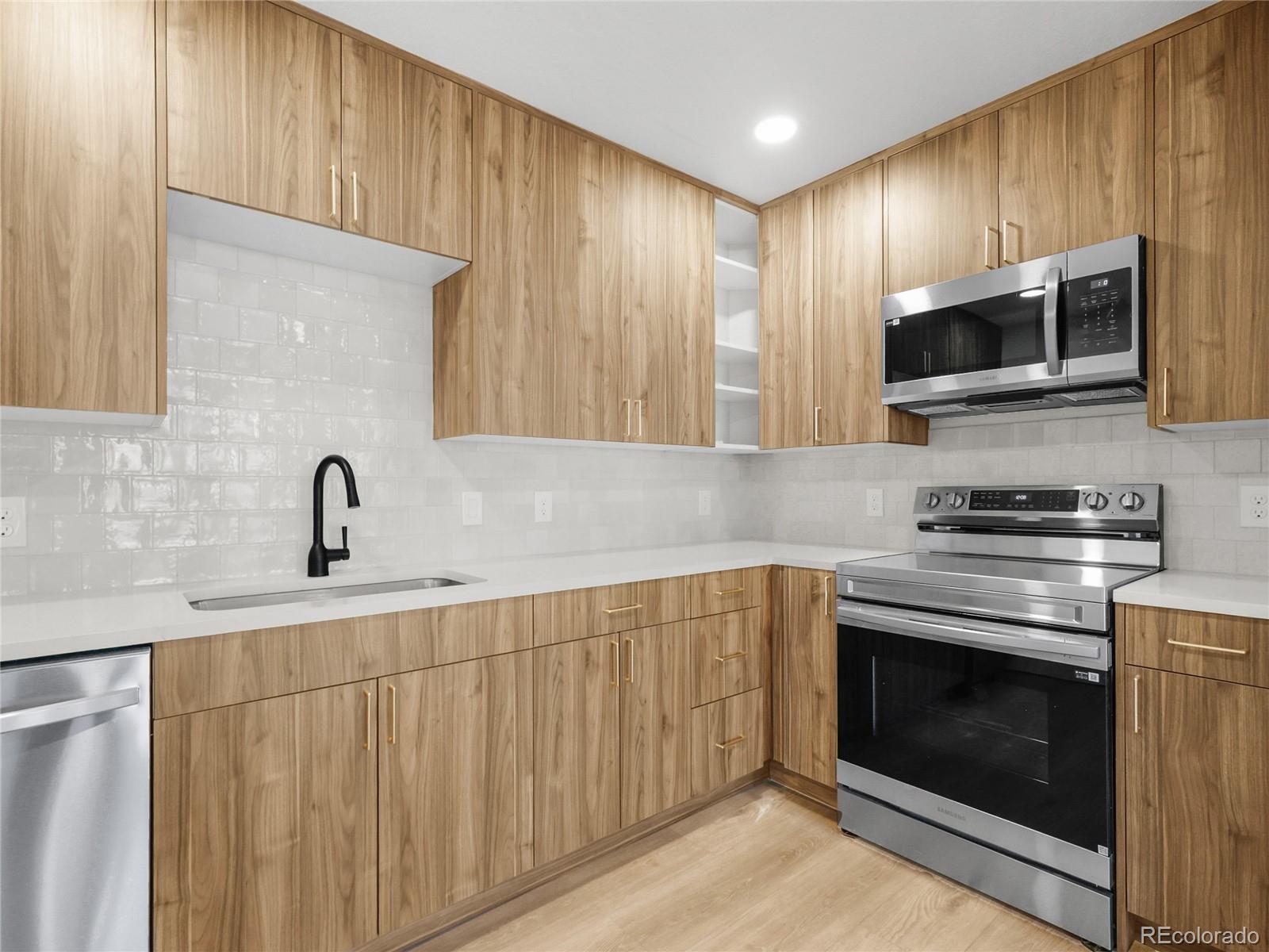 27972 Meadow Drive Unit: 120