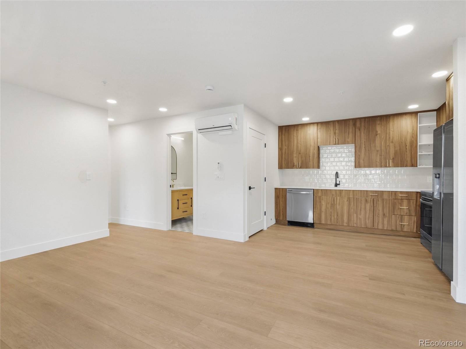 27972 Meadow Drive Unit: 120