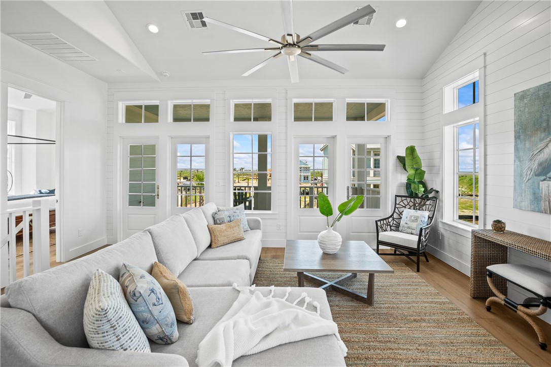 419 Mermaid Tail Lane