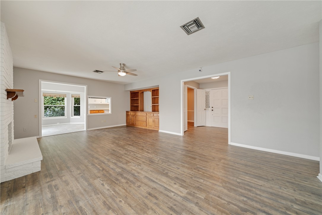 13713 Eaglesnest Bay Dr