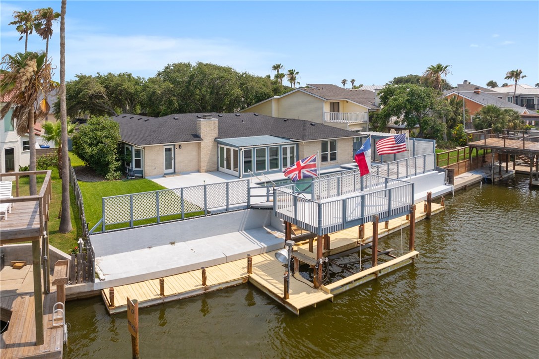 13713 Eaglesnest Bay Dr