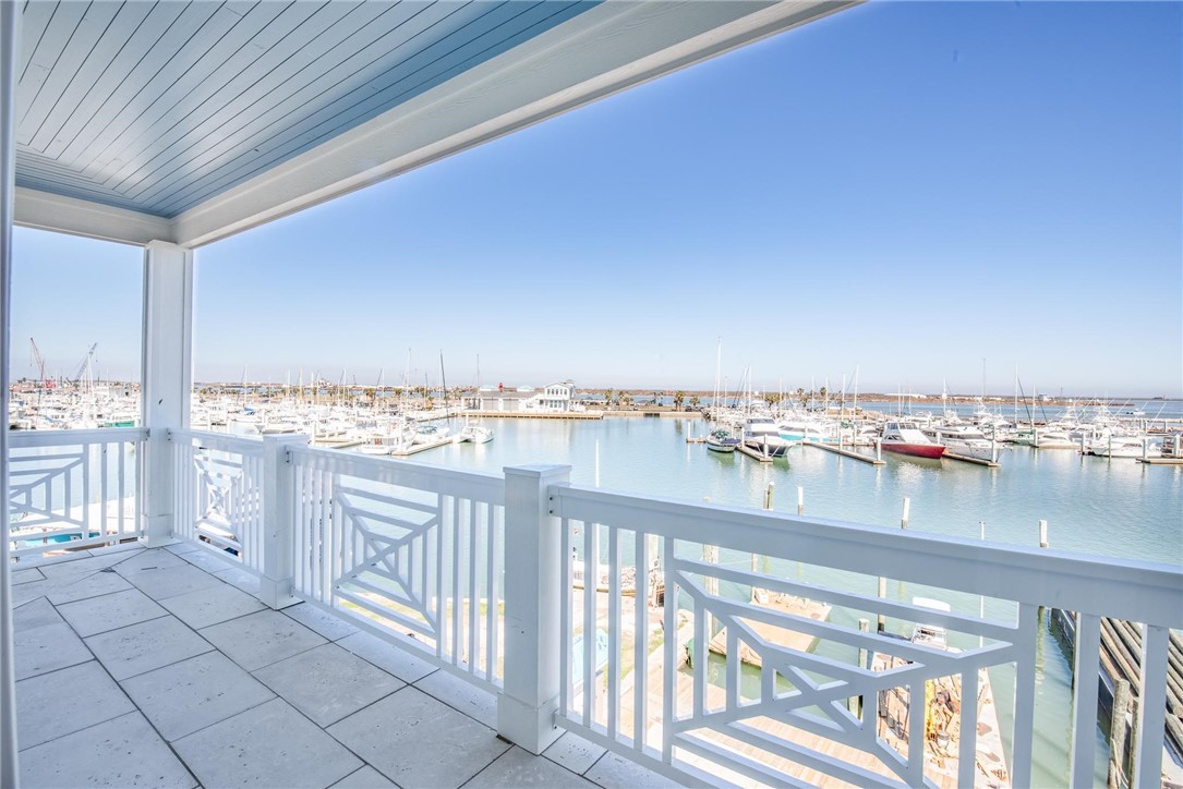 136 W Cotter Ave 10