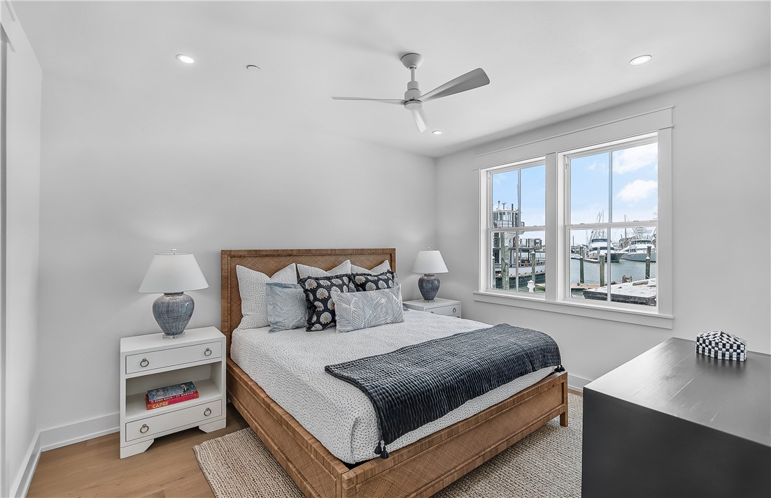 136 W Cotter Ave 4