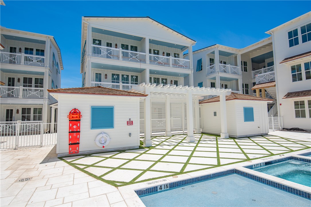 136 W Cotter Ave 4