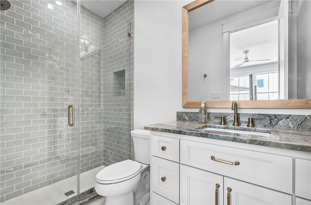 136 W Cotter Ave 4