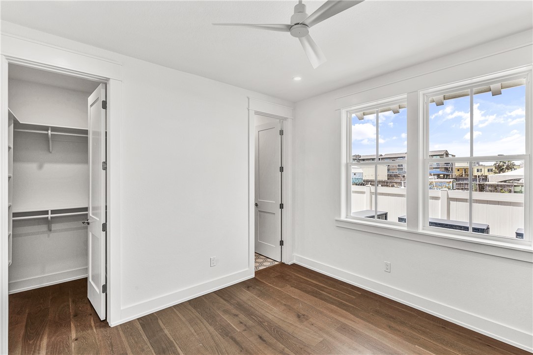 136 W Cotter Ave 6