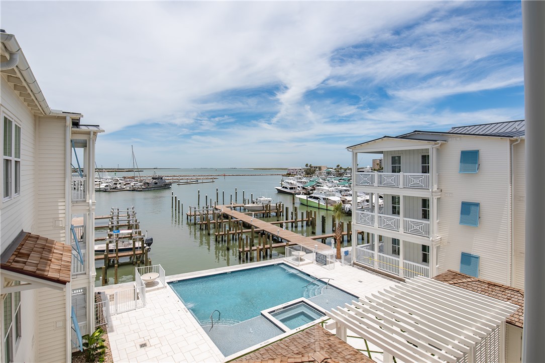 136 W Cotter Ave 11
