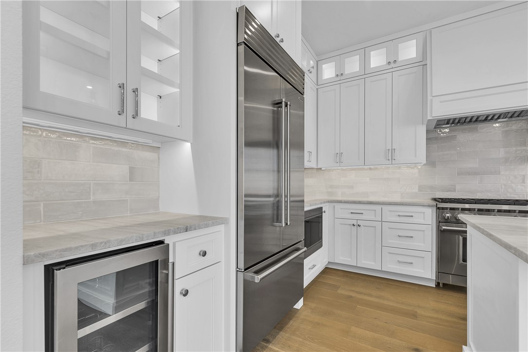 136 W Cotter Ave 11