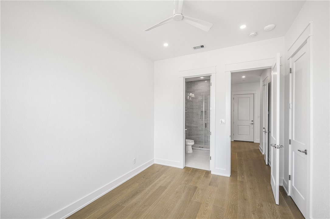136 W Cotter Ave 11