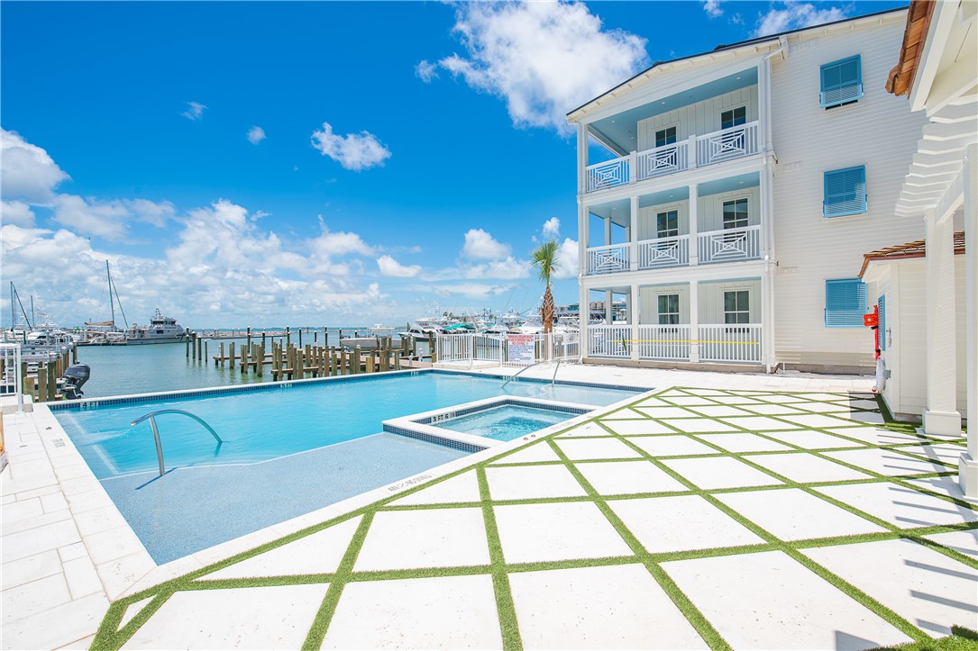 136 W Cotter Ave 13