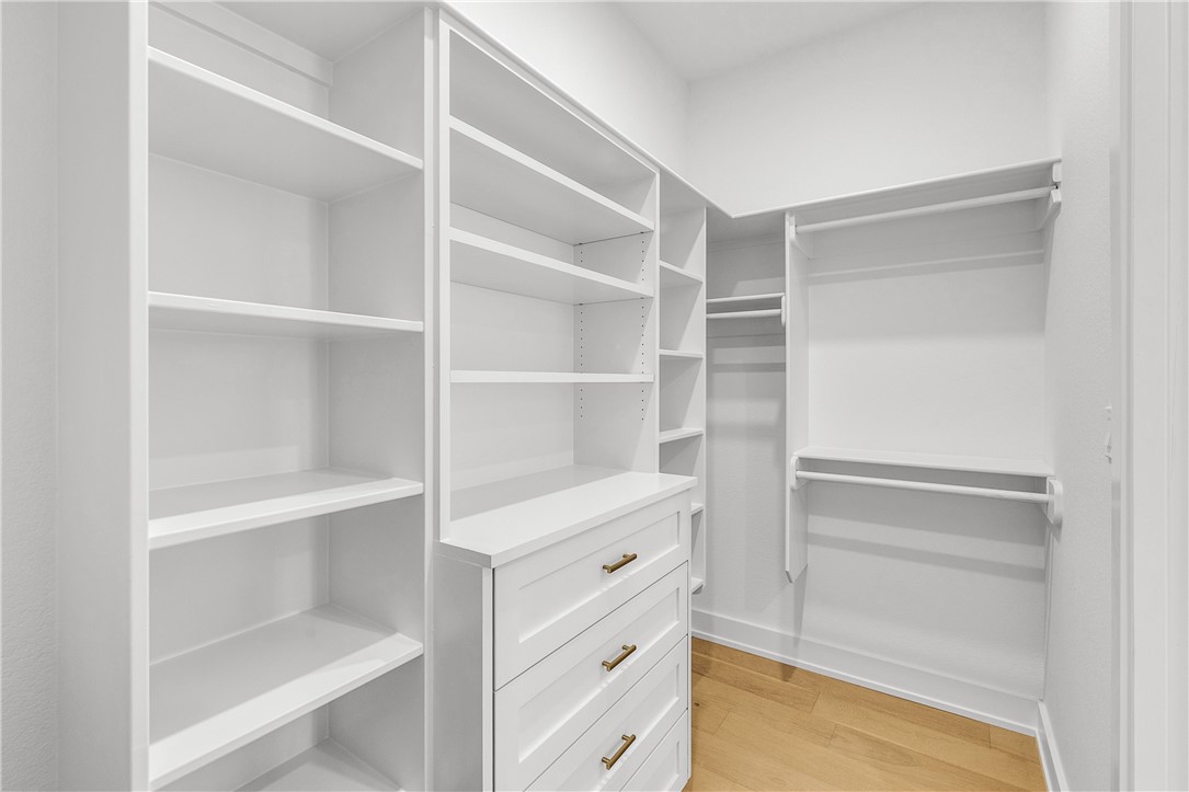 136 W Cotter Ave 13
