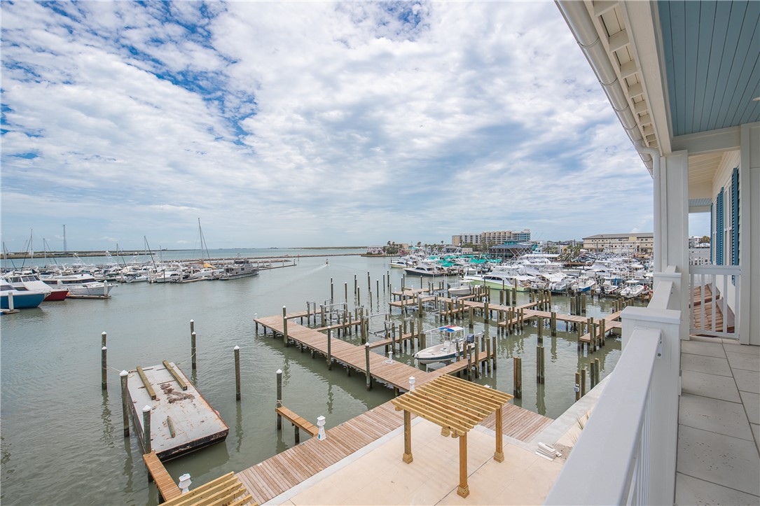 136 W Cotter Ave 14