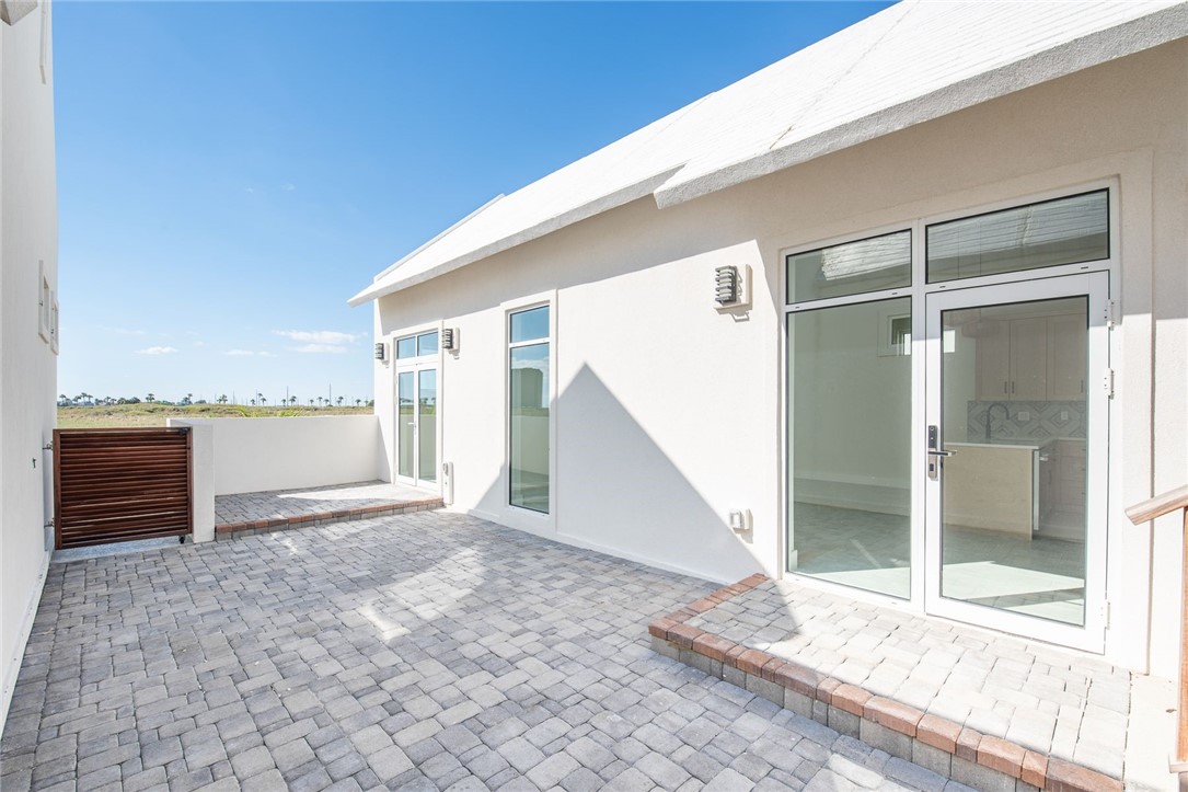 114 Porto Villageo Dr