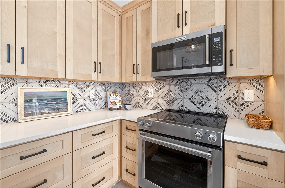 114 Porto Villageo Dr