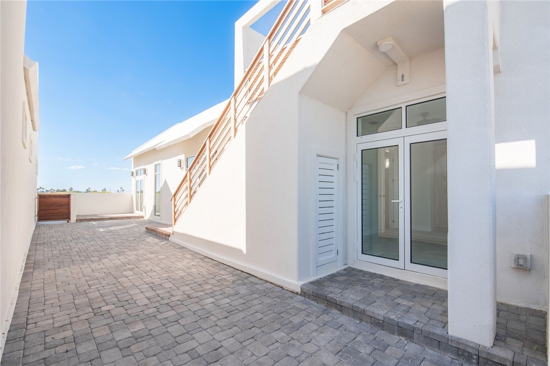 114 Porto Villageo Dr