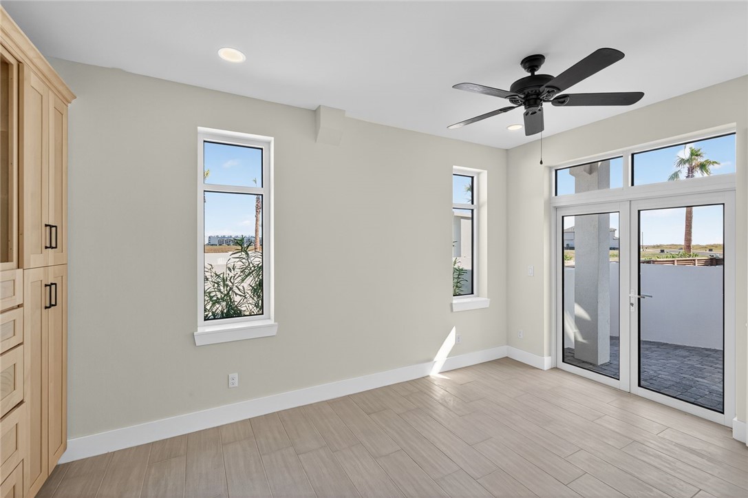 114 Porto Villageo Dr