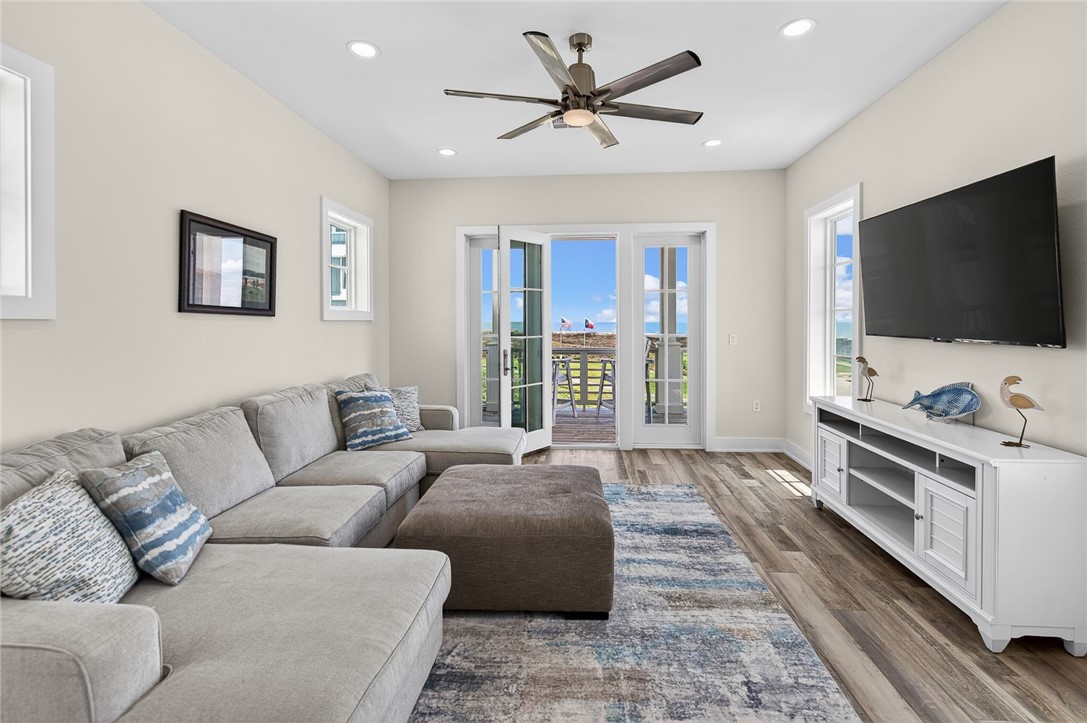 186 Sunrise Ave