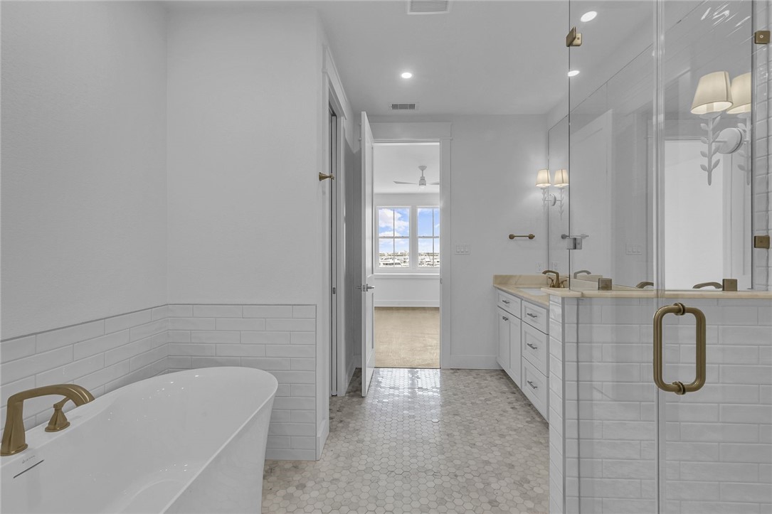 136 W Cotter Ave 24