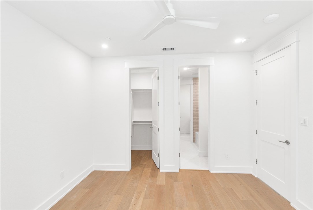 136 W Cotter Ave 17