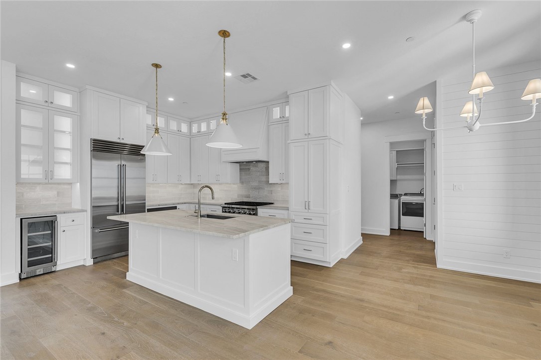 136 W Cotter Ave 23