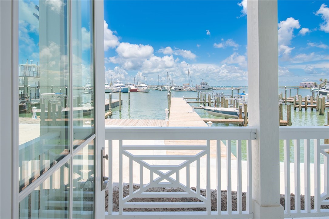 136 W Cotter Ave 20