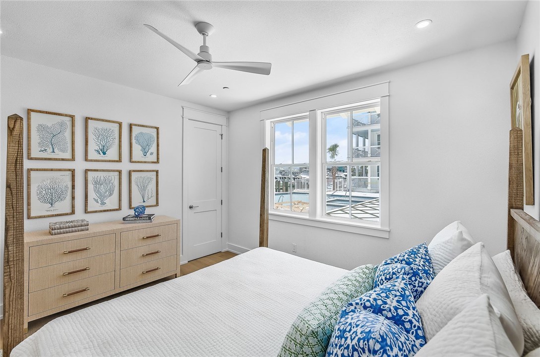 136 W Cotter Ave 20
