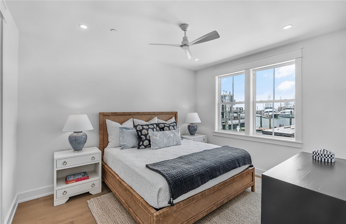 136 W Cotter Ave 20