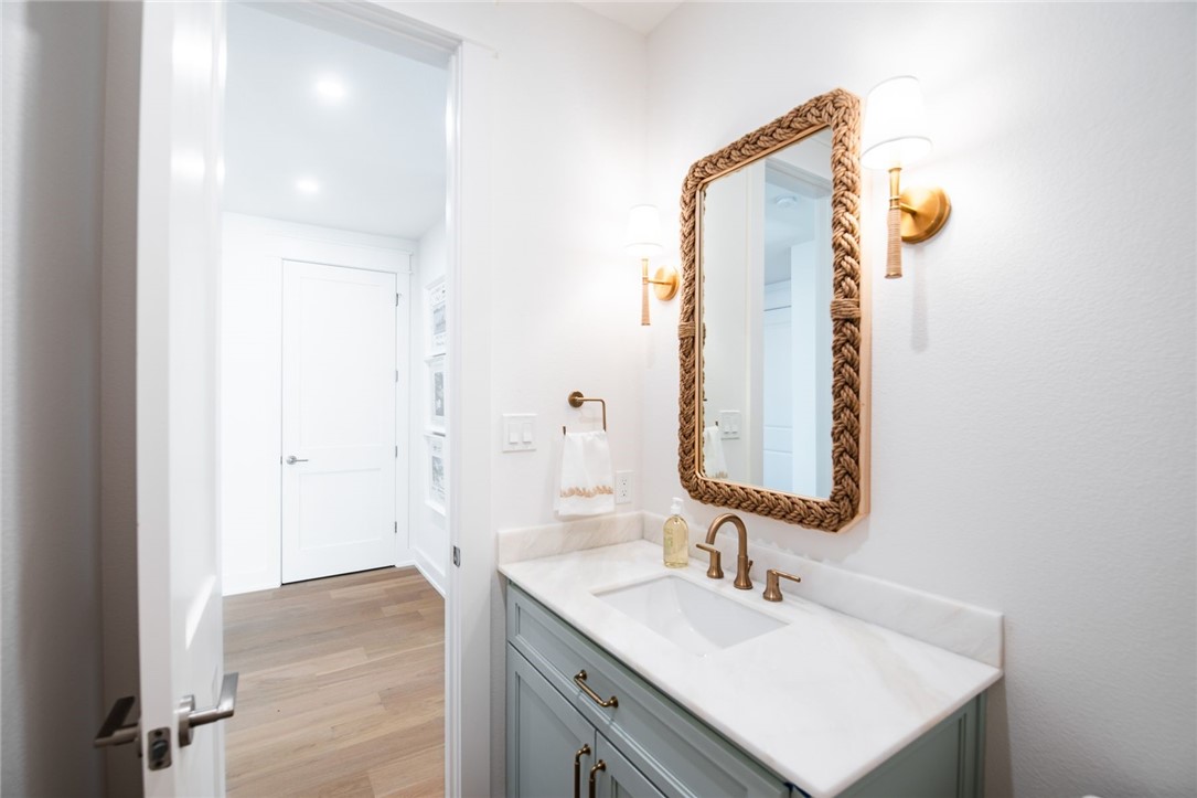 136 W Cotter Ave 20