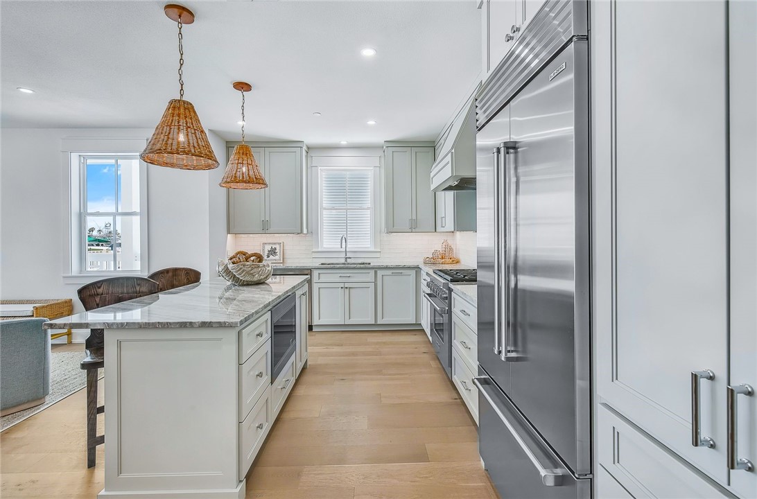 136 W Cotter Ave 20