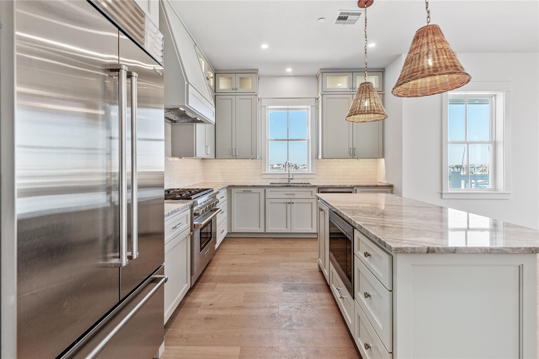 136 W Cotter Ave 22