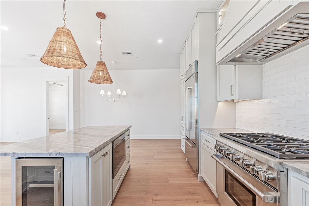 136 W Cotter Ave 22