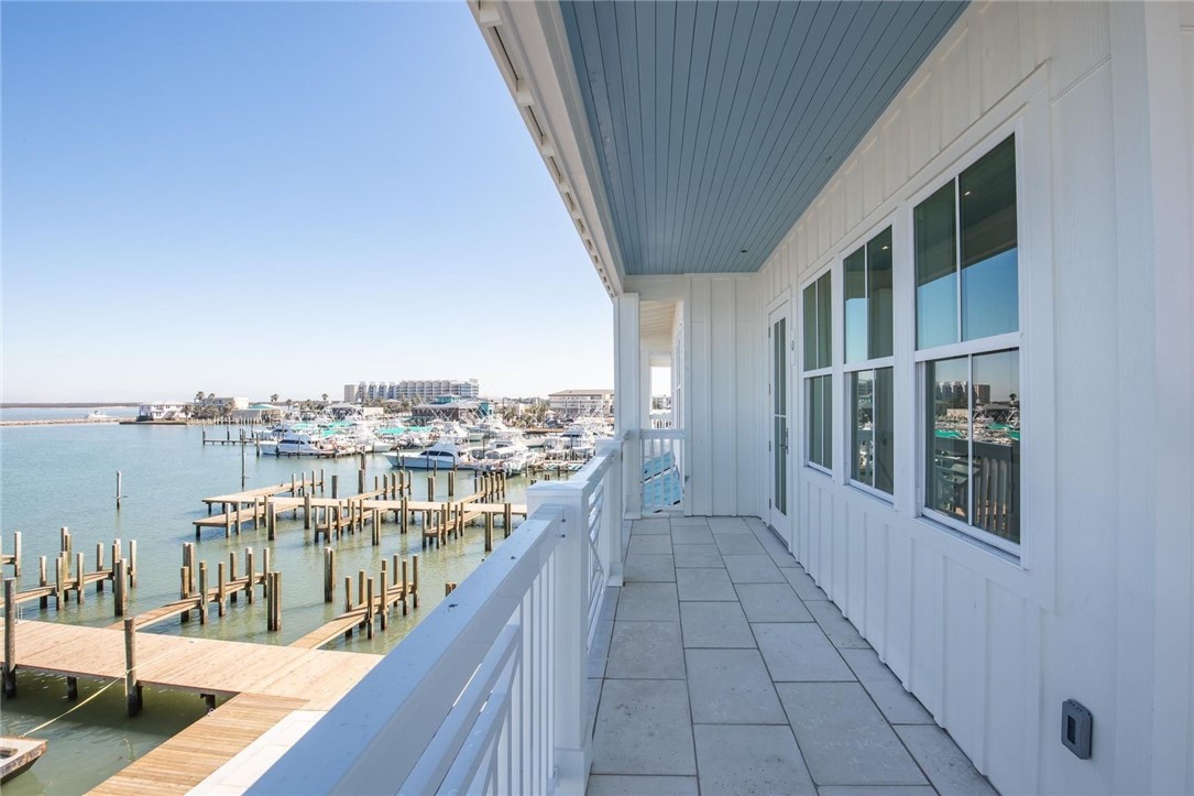 136 W Cotter Ave 22