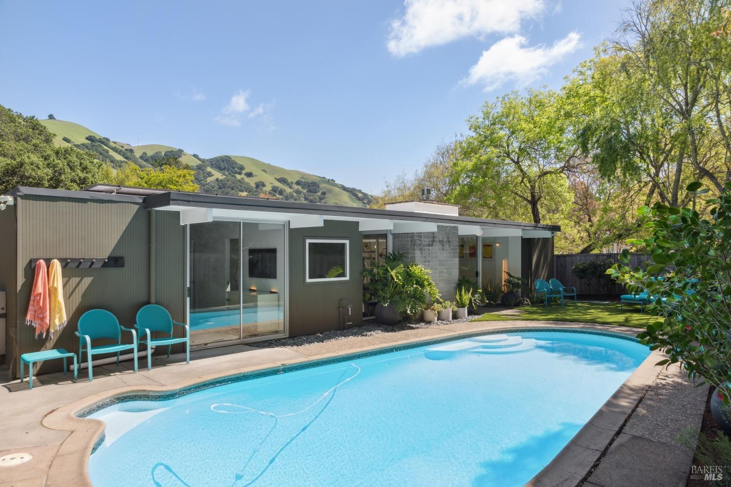 71 Mount Rainier Drive