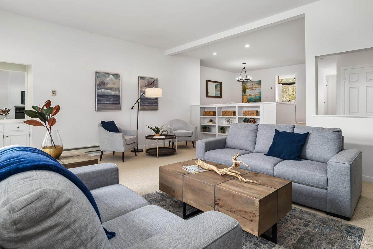 36 Eucalyptus Knoll St