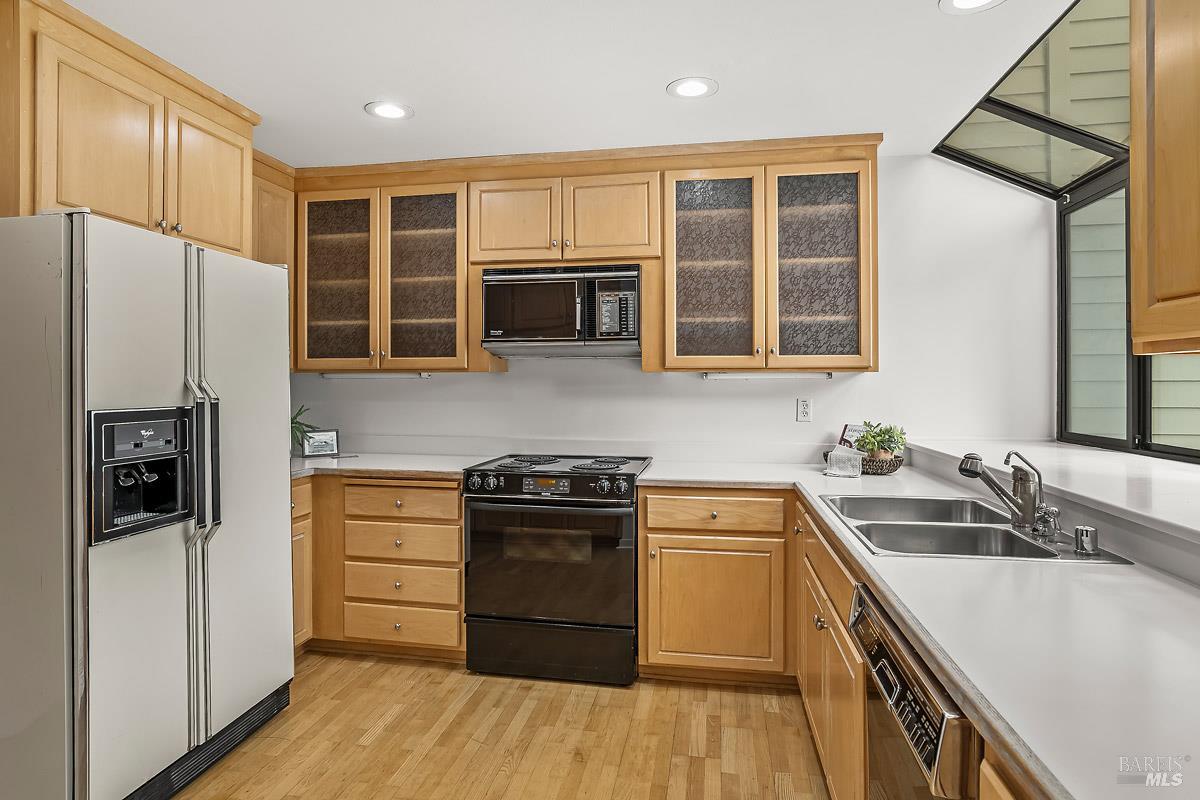 36 Eucalyptus Knoll St