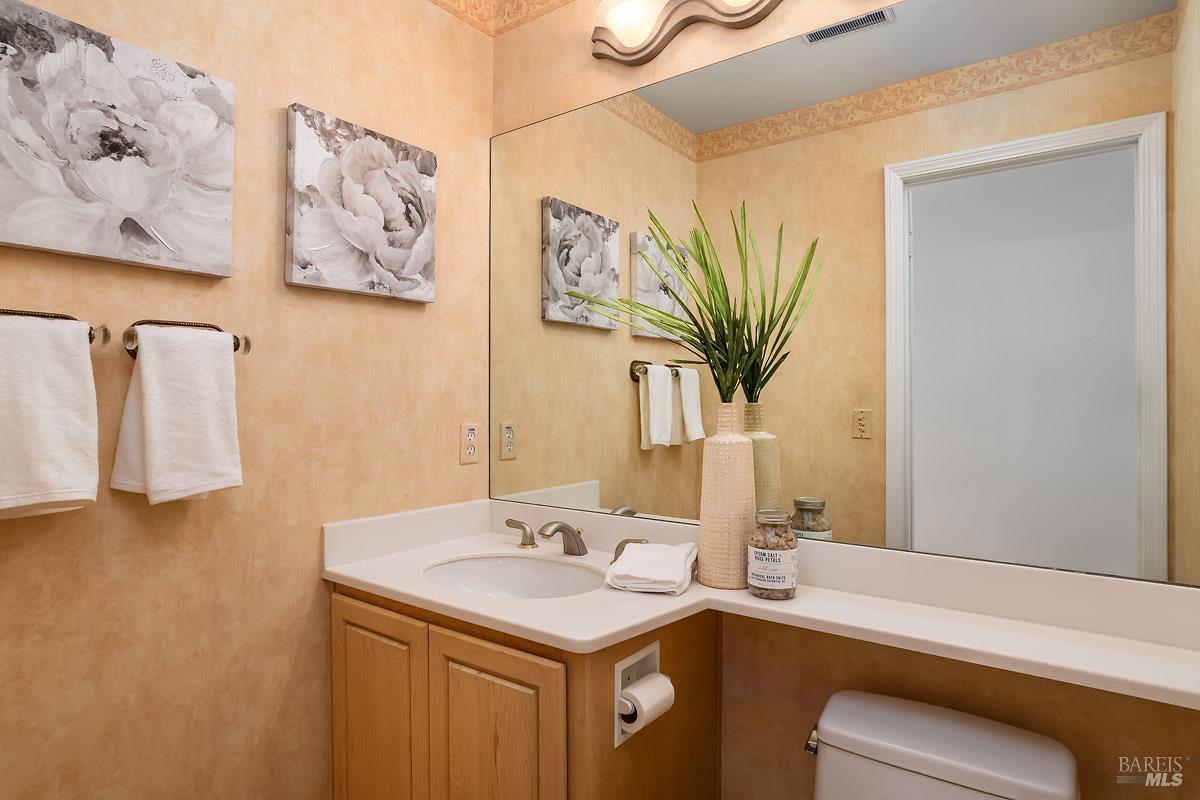 36 Eucalyptus Knoll St