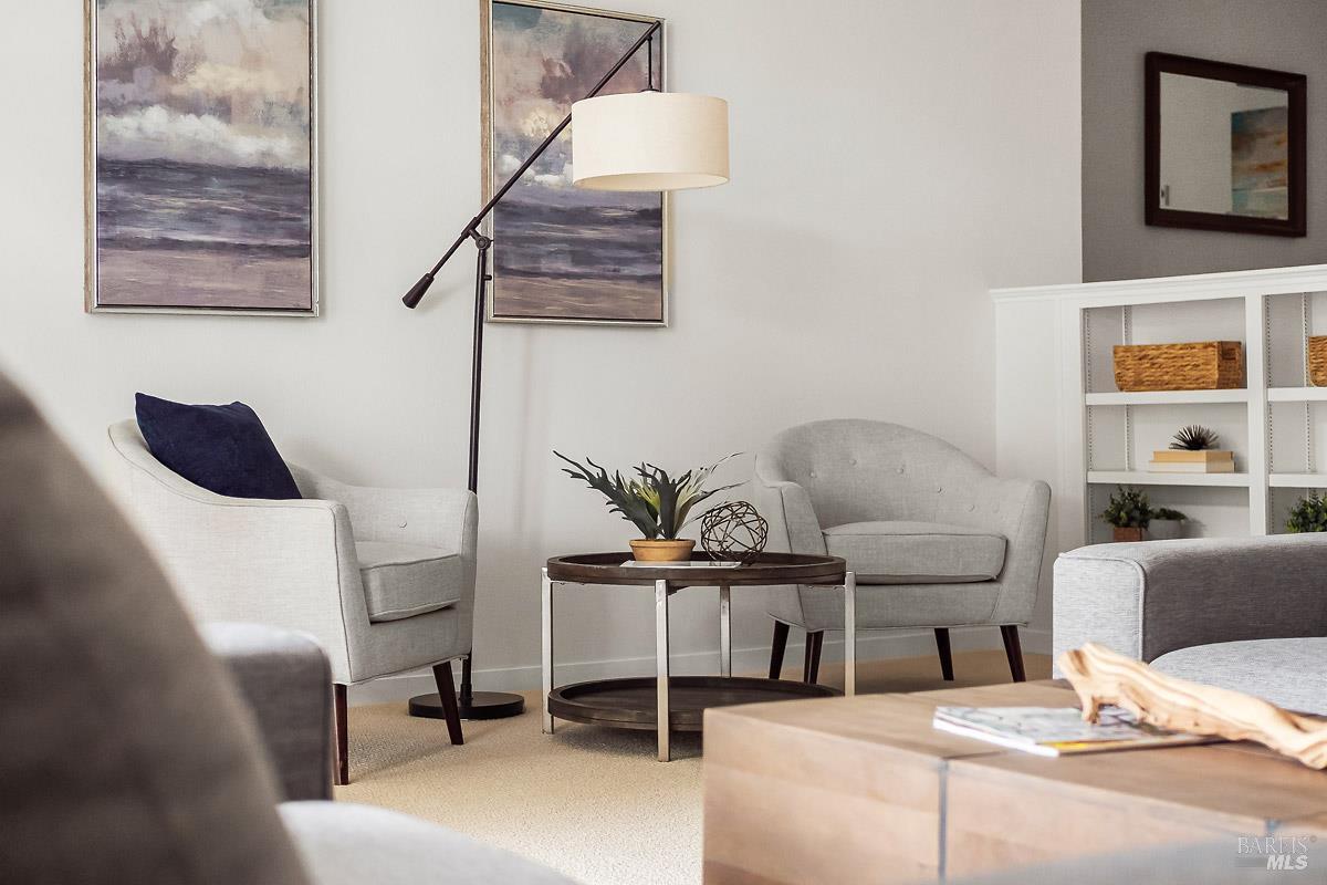 36 Eucalyptus Knoll St